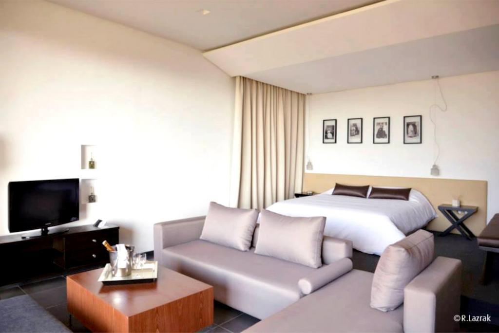 Hotel Des Arts Resort & Spa Tamarist エクステリア 写真