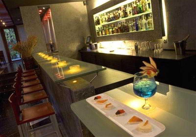 Hotel Des Arts Resort & Spa Tamarist レストラン 写真