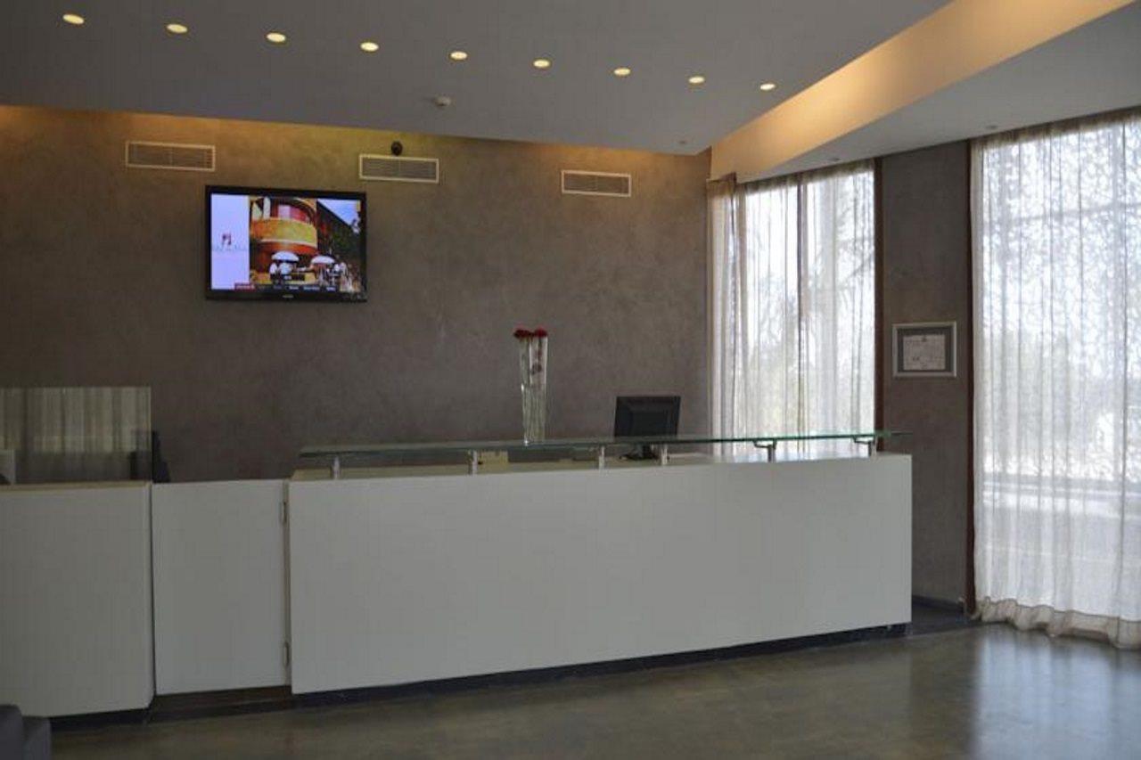 Hotel Des Arts Resort & Spa Tamarist エクステリア 写真