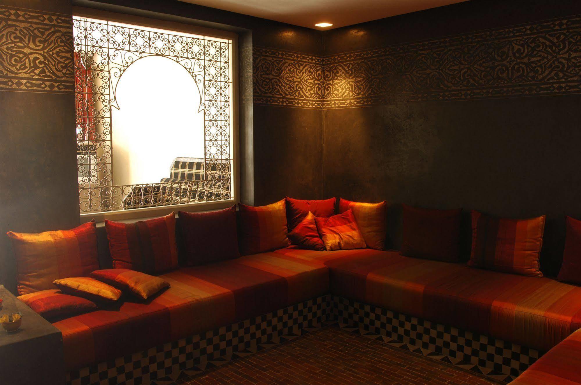 Hotel Des Arts Resort & Spa Tamarist エクステリア 写真
